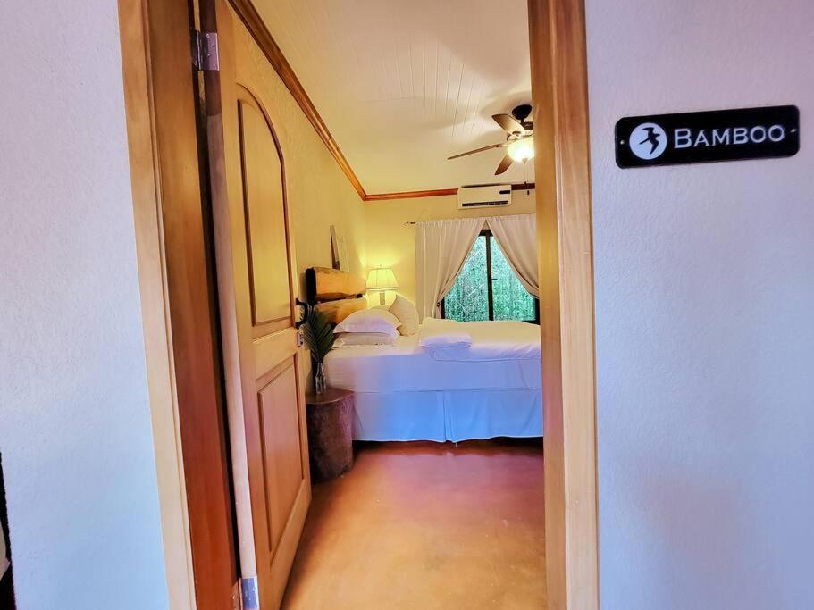 Vive Utila - Bed & Breakfast Exterior photo